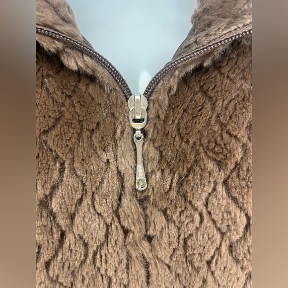 Sport Haley Faux Fur Zip Vest 🤎 Size M - Picture 3 of 6